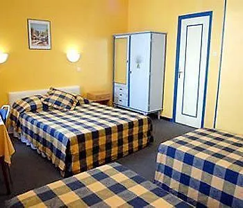 Grand Hotel De La Poste Salon-de-Provence 2*,